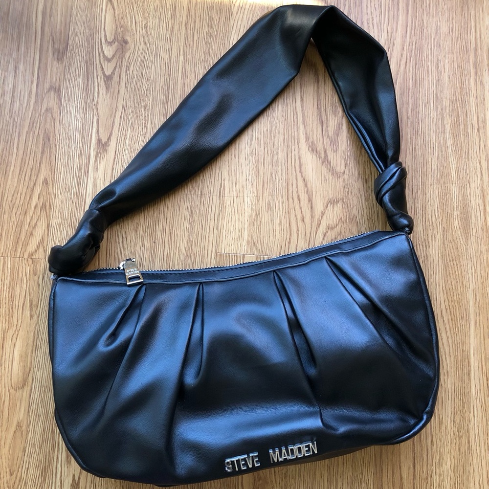 STEVE MADDEN black Logo Hobo baguette Shoulder Bag